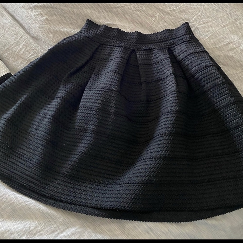 Express Black Bubble Skirt
